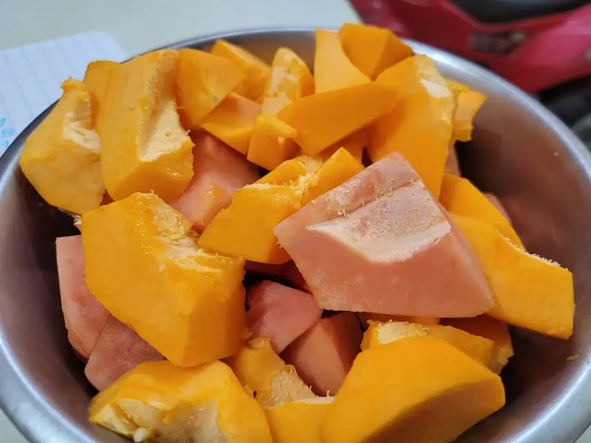 Cut Papaya1.webp